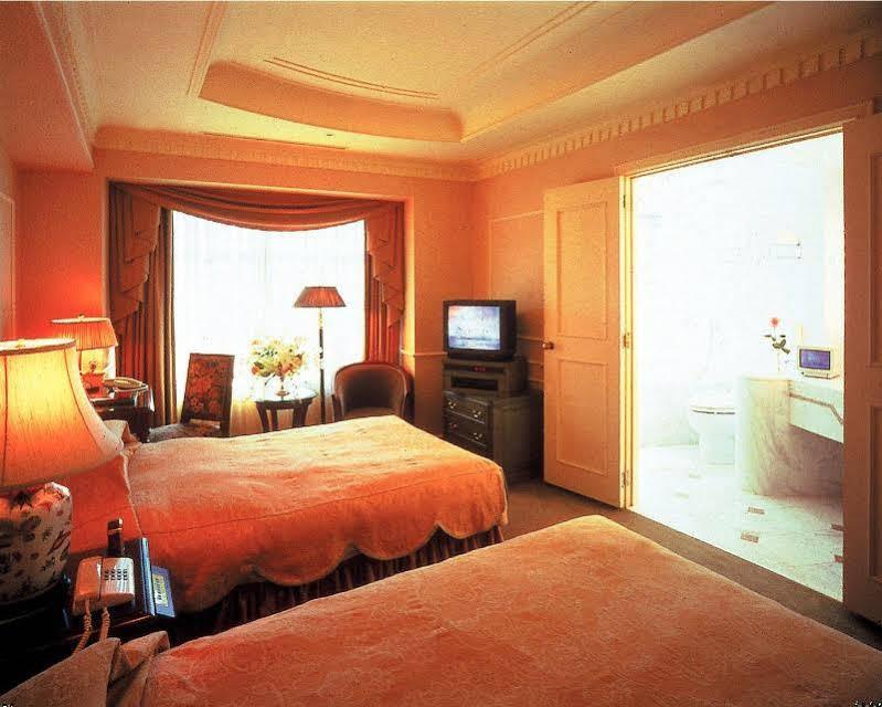 צ'יבה Hotel The Manhattan מראה חיצוני תמונה