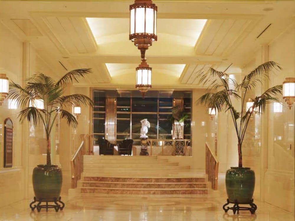 צ'יבה Hotel The Manhattan מראה חיצוני תמונה