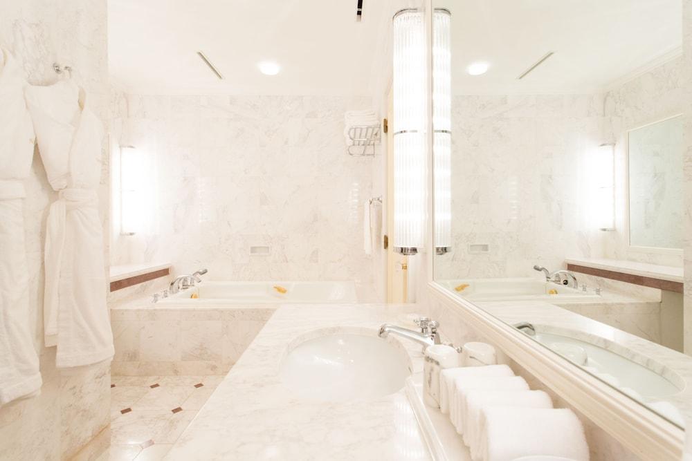 צ'יבה Hotel The Manhattan מראה חיצוני תמונה