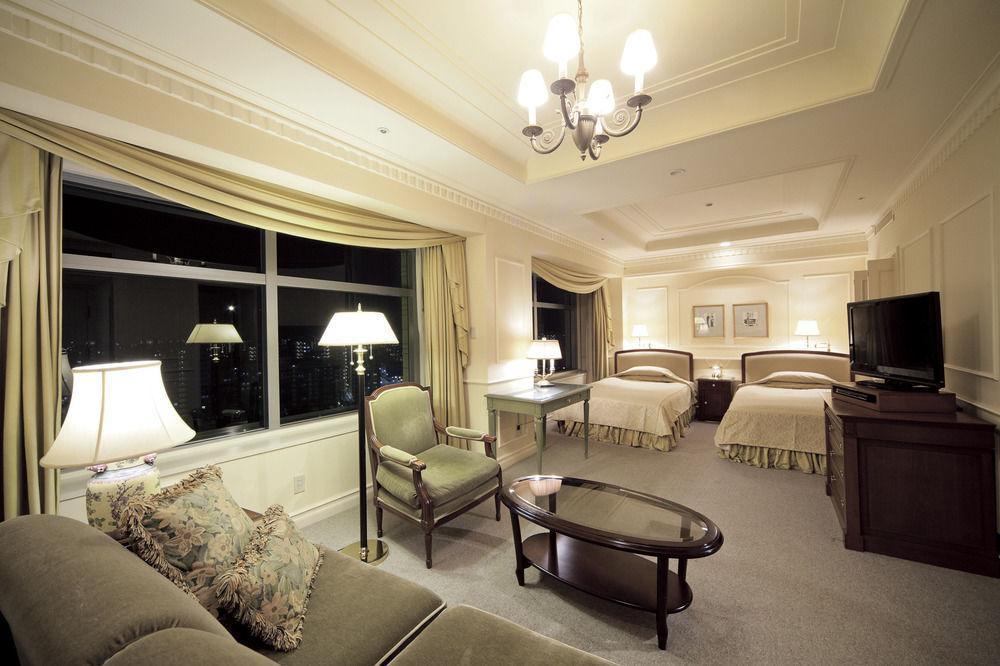 צ'יבה Hotel The Manhattan מראה חיצוני תמונה