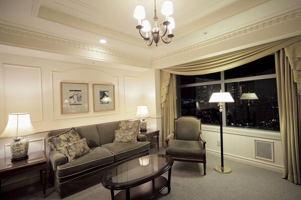 צ'יבה Hotel The Manhattan מראה חיצוני תמונה