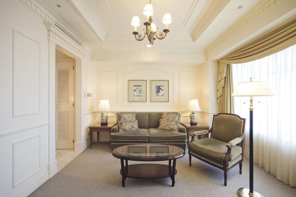 צ'יבה Hotel The Manhattan מראה חיצוני תמונה