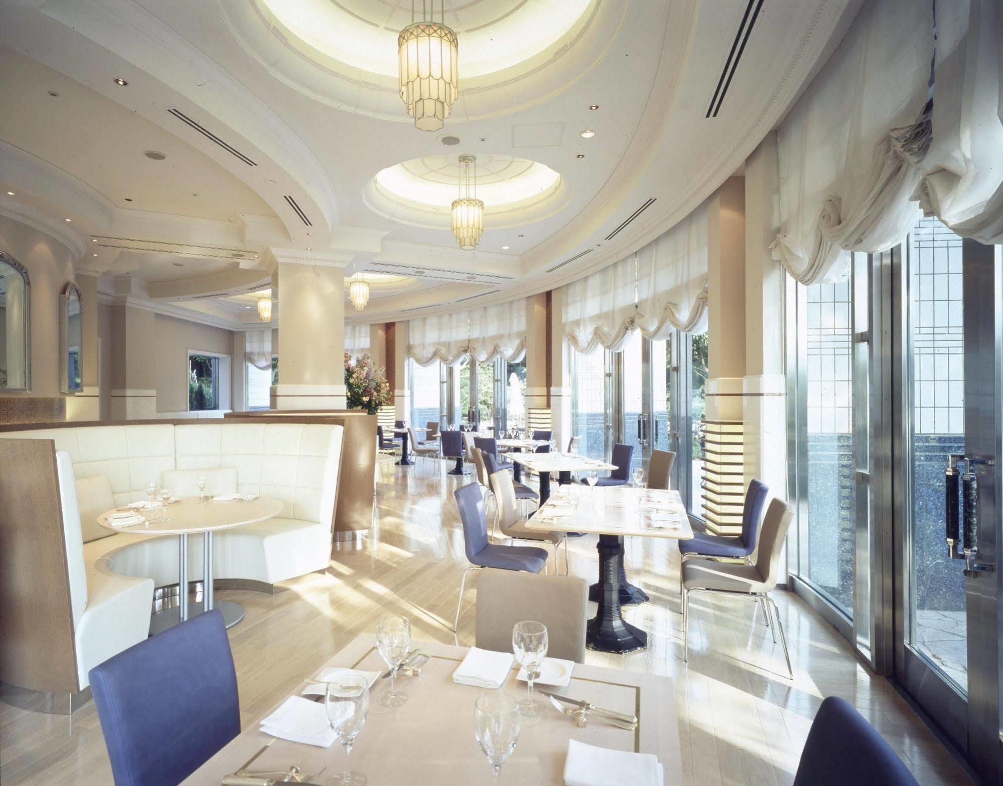 צ'יבה Hotel The Manhattan מראה חיצוני תמונה