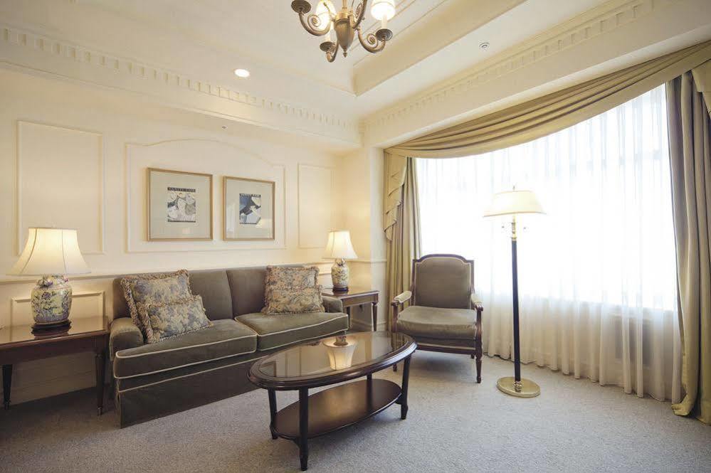 צ'יבה Hotel The Manhattan מראה חיצוני תמונה