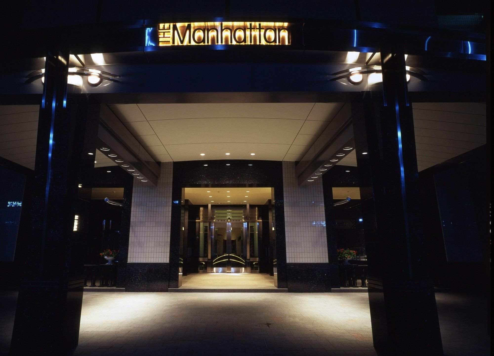 צ'יבה Hotel The Manhattan מראה חיצוני תמונה